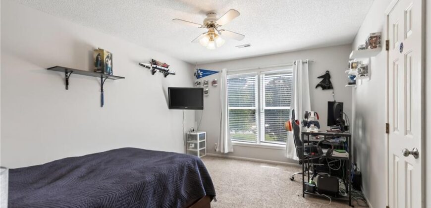 1312 Hillary Drive, Liberty, MO 64068