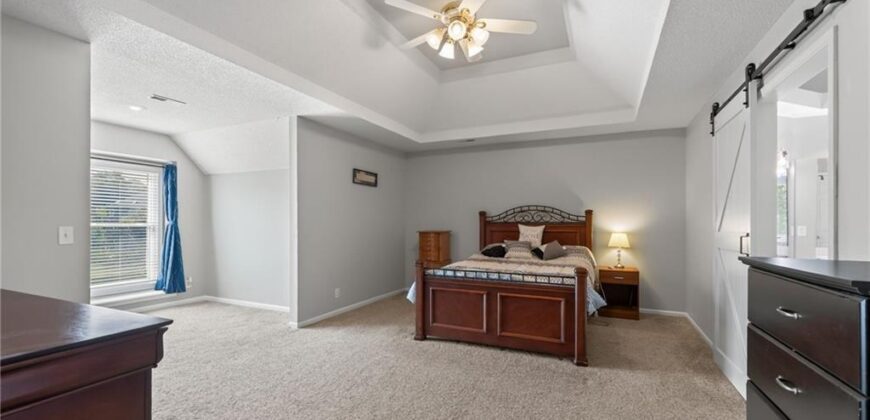 1312 Hillary Drive, Liberty, MO 64068