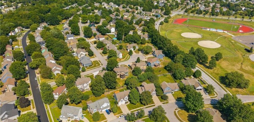 1312 Hillary Drive, Liberty, MO 64068