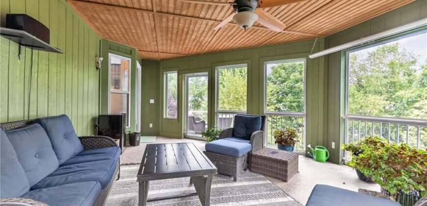 1037 Fox Run Terrace, Liberty, MO 64068