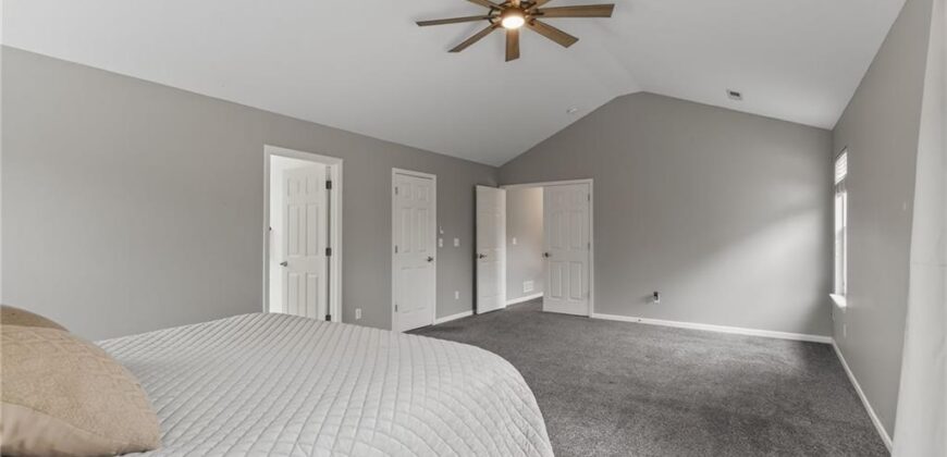 1037 Fox Run Terrace, Liberty, MO 64068