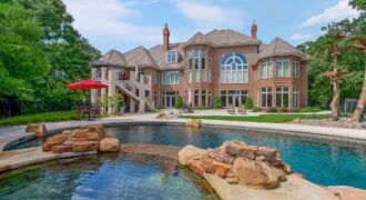 6006 Westshore Court, Kansas City, MO 64152