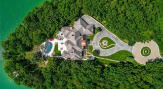 6006 Westshore Court, Kansas City, MO 64152