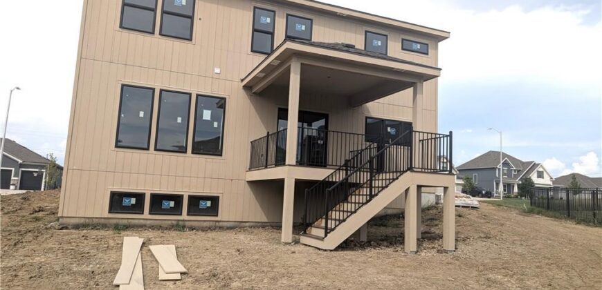 7801 NE 103rd Terrace, Kansas City, MO 64057