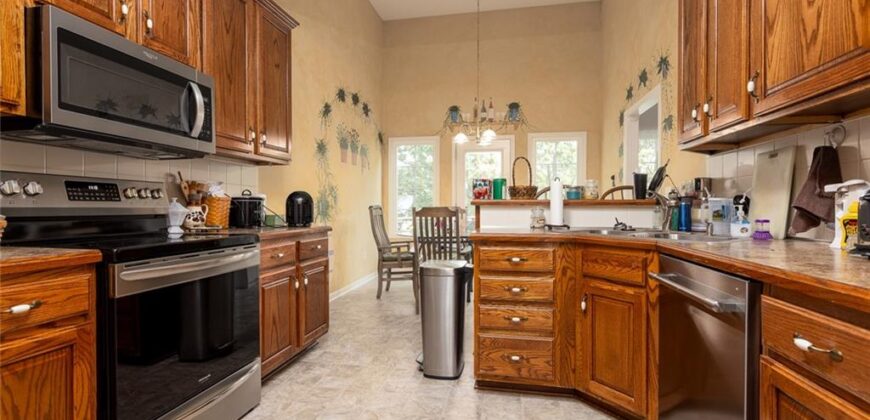4304 NE 73rd Street, Kansas City, MO 64158
