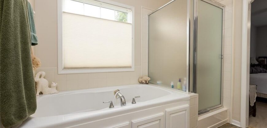 4304 NE 73rd Street, Kansas City, MO 64158