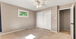 6830 NW Cross Road, Parkville, MO 64152