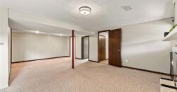 6830 NW Cross Road, Parkville, MO 64152