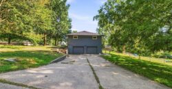6830 NW Cross Road, Parkville, MO 64152