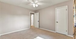 6830 NW Cross Road, Parkville, MO 64152