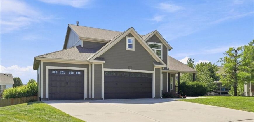 11211 N Richmond Court, Kansas City, MO 64157