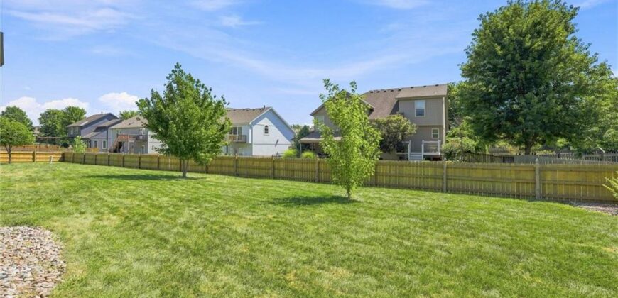 11211 N Richmond Court, Kansas City, MO 64157