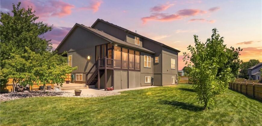 11211 N Richmond Court, Kansas City, MO 64157