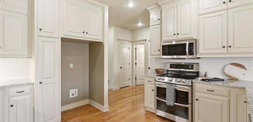 11211 N Richmond Court, Kansas City, MO 64157