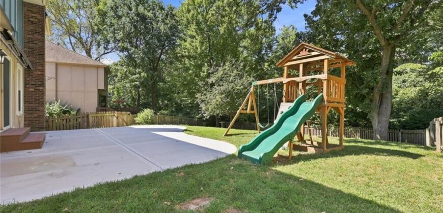 6112 N Strathbury Avenue, Kansas City, MO 64151