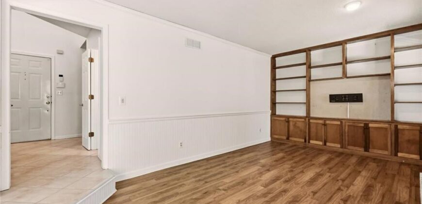 6112 N Strathbury Avenue, Kansas City, MO 64151