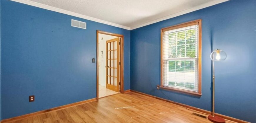 6112 N Strathbury Avenue, Kansas City, MO 64151