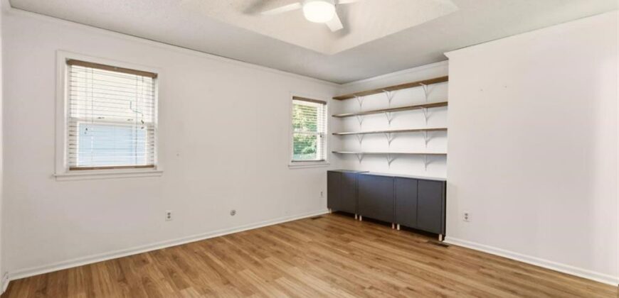 6112 N Strathbury Avenue, Kansas City, MO 64151