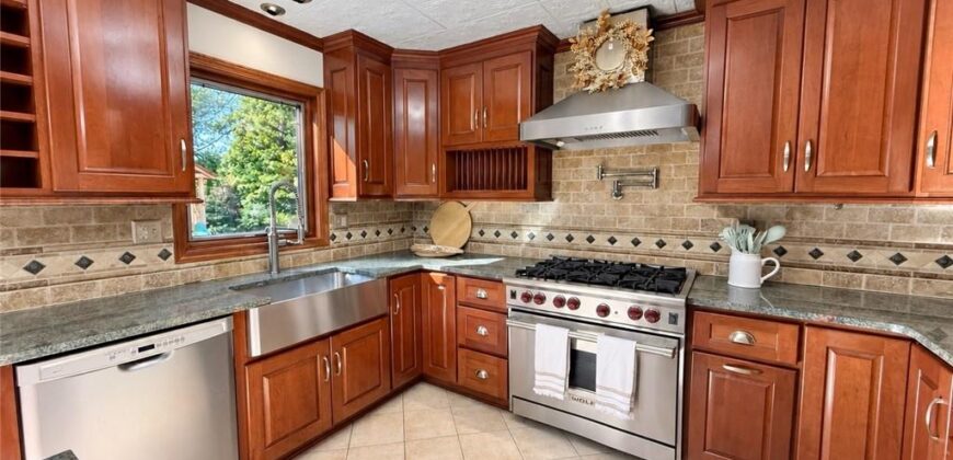 6112 N Strathbury Avenue, Kansas City, MO 64151