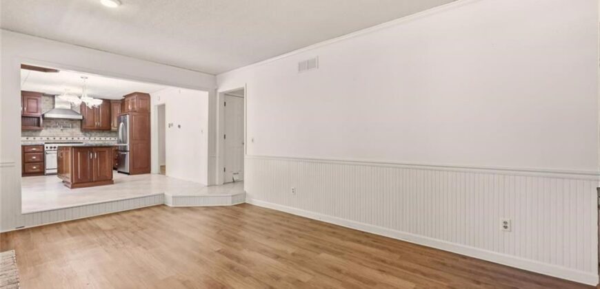 6112 N Strathbury Avenue, Kansas City, MO 64151