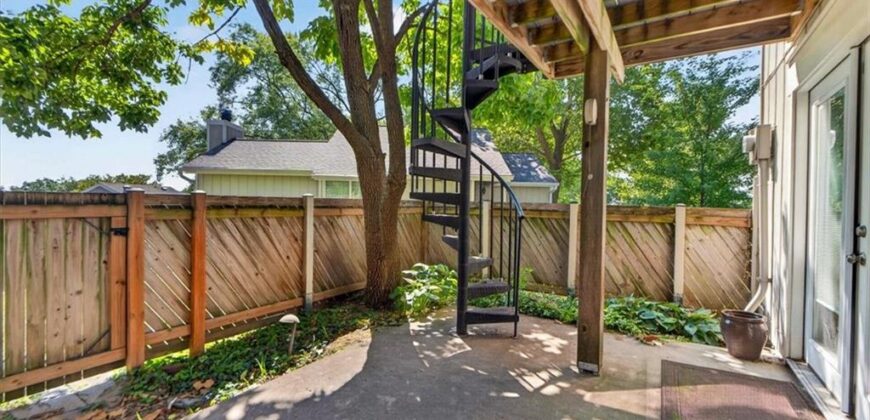 5725 N Oregon Avenue, Kansas City, MO 64151