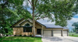 9304 NW 79th Street, Weatherby Lake, MO 64152