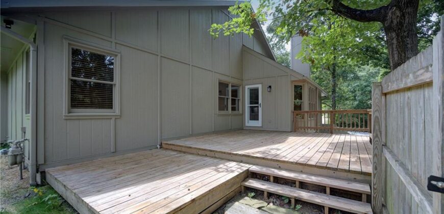 9304 NW 79th Street, Weatherby Lake, MO 64152