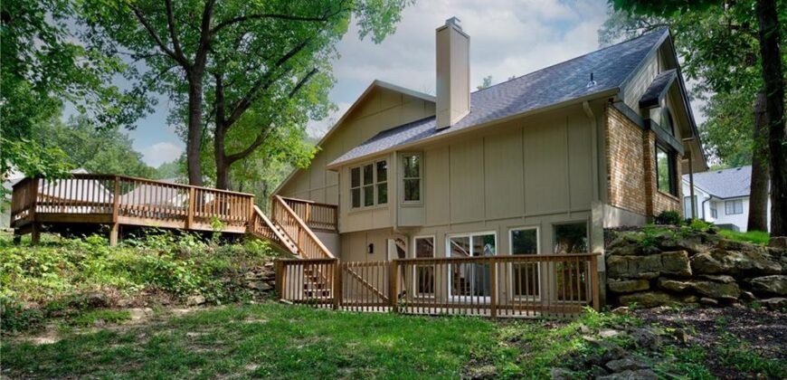 9304 NW 79th Street, Weatherby Lake, MO 64152