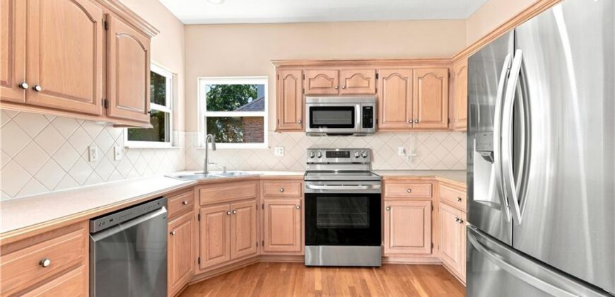 14613 Wicklow Street, Smithville, MO 64089