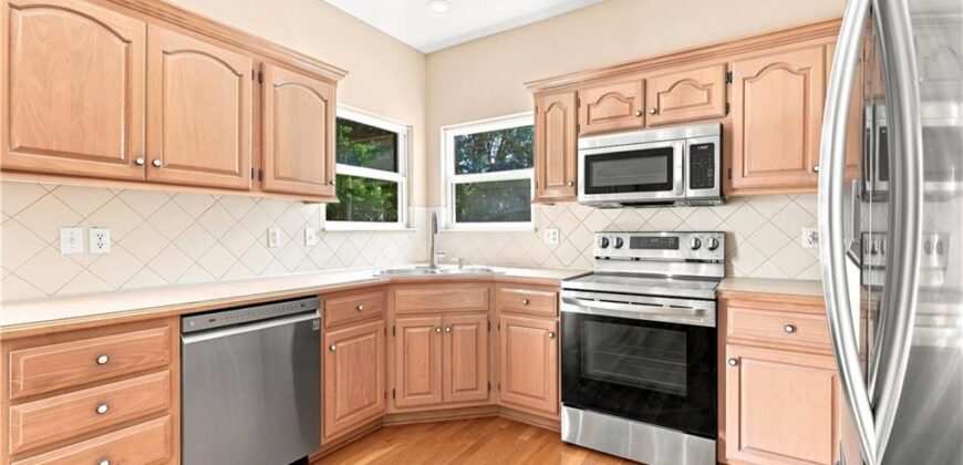 14613 Wicklow Street, Smithville, MO 64089