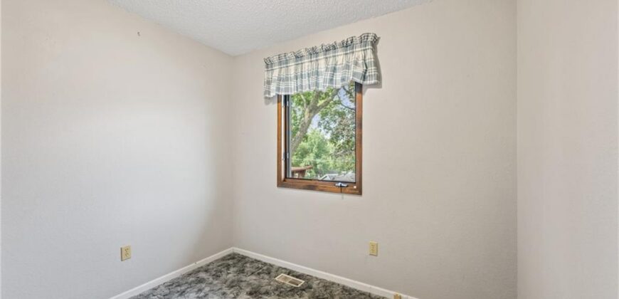 1207 Saint Paul Avenue, Excelsior Springs, MO 64024