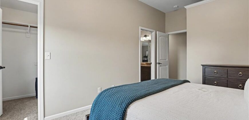 15053 Eagle Lane, Parkville, MO 64152
