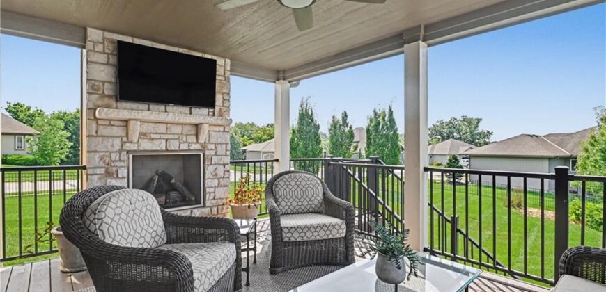 15053 Eagle Lane, Parkville, MO 64152