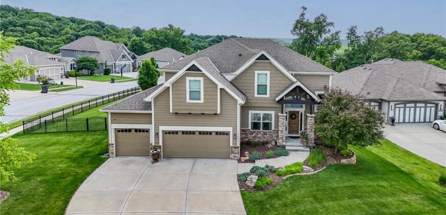 15053 Eagle Lane, Parkville, MO 64152