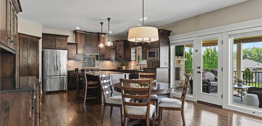 15053 Eagle Lane, Parkville, MO 64152