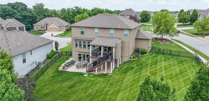 15053 Eagle Lane, Parkville, MO 64152