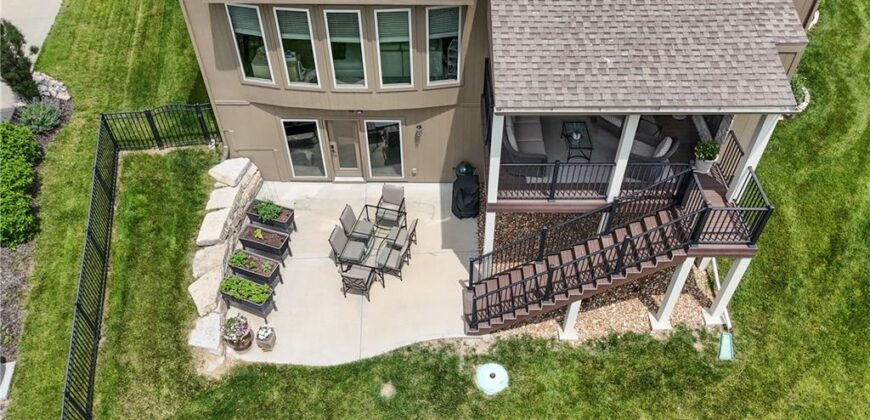 15053 Eagle Lane, Parkville, MO 64152