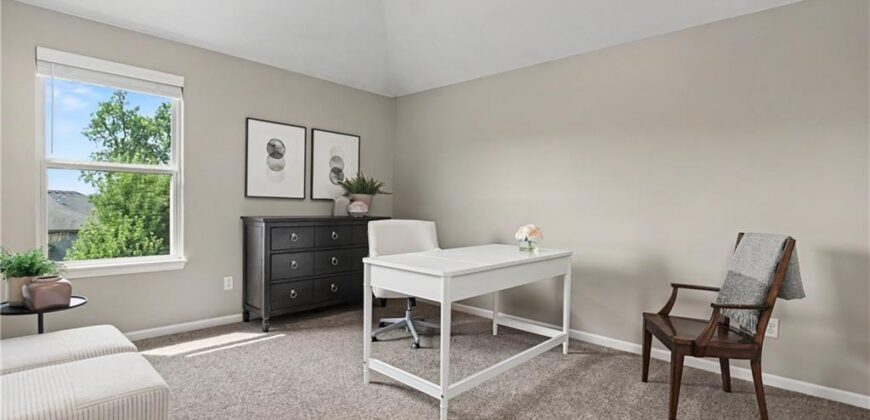 15053 Eagle Lane, Parkville, MO 64152