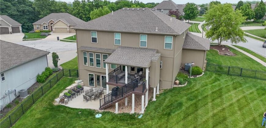 15053 Eagle Lane, Parkville, MO 64152