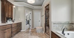 15053 Eagle Lane, Parkville, MO 64152