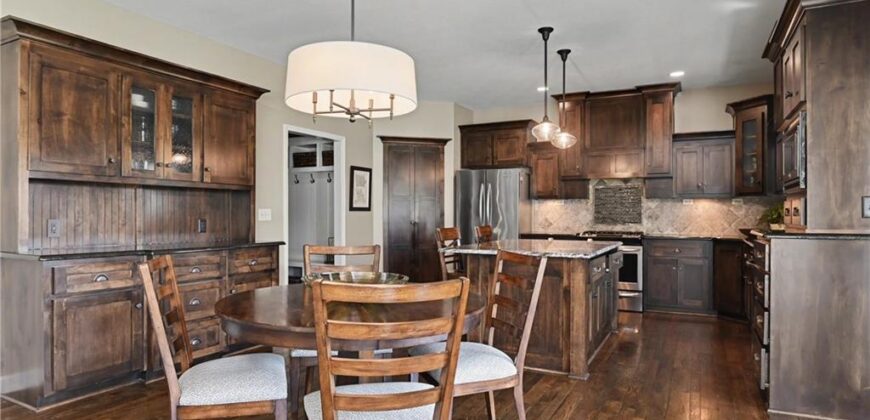 15053 Eagle Lane, Parkville, MO 64152