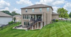 15053 Eagle Lane, Parkville, MO 64152
