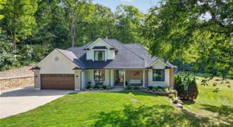 7355 NW Brightwell Road, Parkville, MO 64152