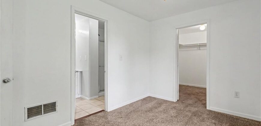 23460 Interurban Road, Dearborn, MO 64439