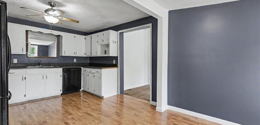 23460 Interurban Road, Dearborn, MO 64439