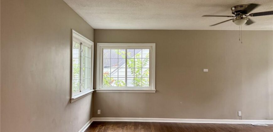 209 NE Hill Street, Kansas City, MO 64116