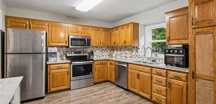 1226 NW 70th Street, Kansas City, MO 64118