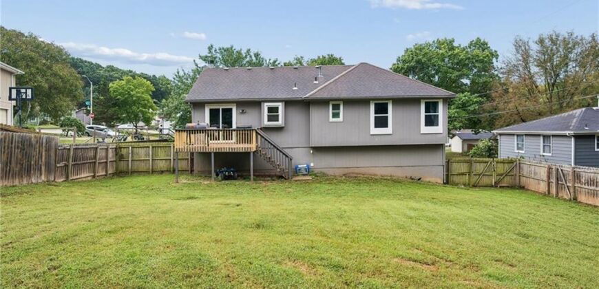 1226 NW 70th Street, Kansas City, MO 64118