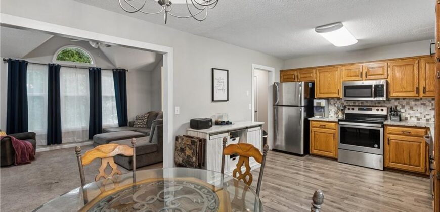 1226 NW 70th Street, Kansas City, MO 64118