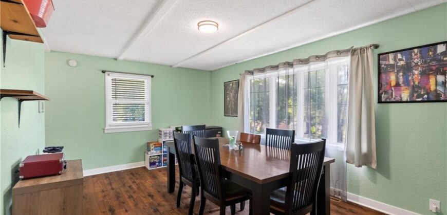 105 S July Street, Dearborn, MO 64439